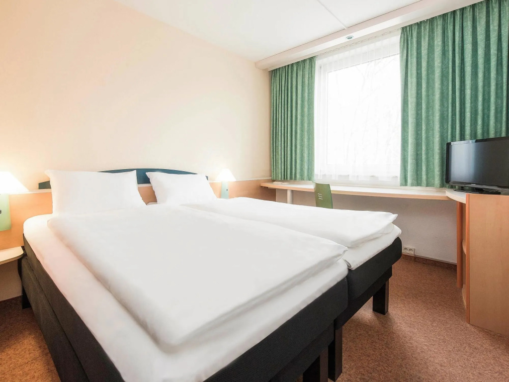 ibis Paderborn City