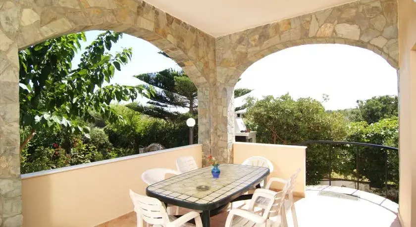 Skoutelonas Villa