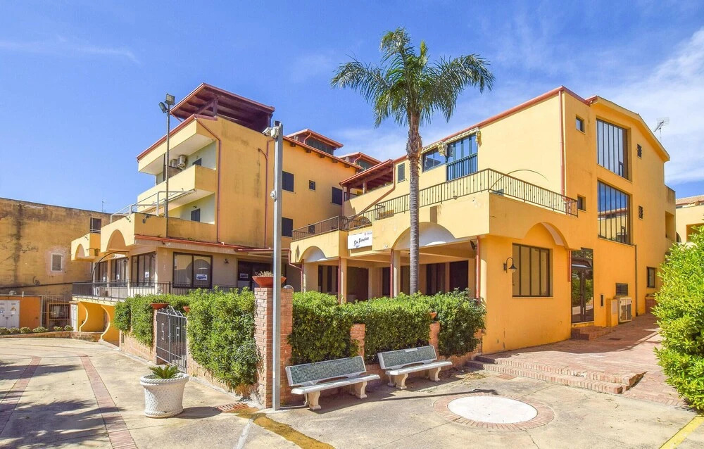 Nice Apartment in LE Castella With Wifi and 2 Bedrooms