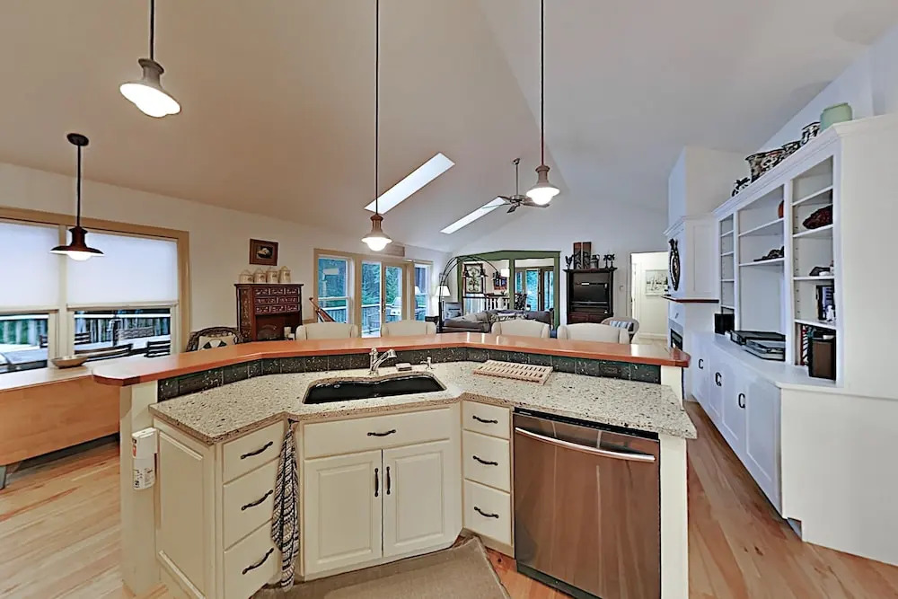 59ledgdr 4 Bedroom Home