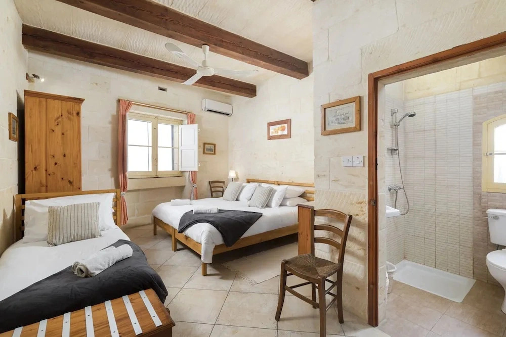 Tal-Kitarra Villa