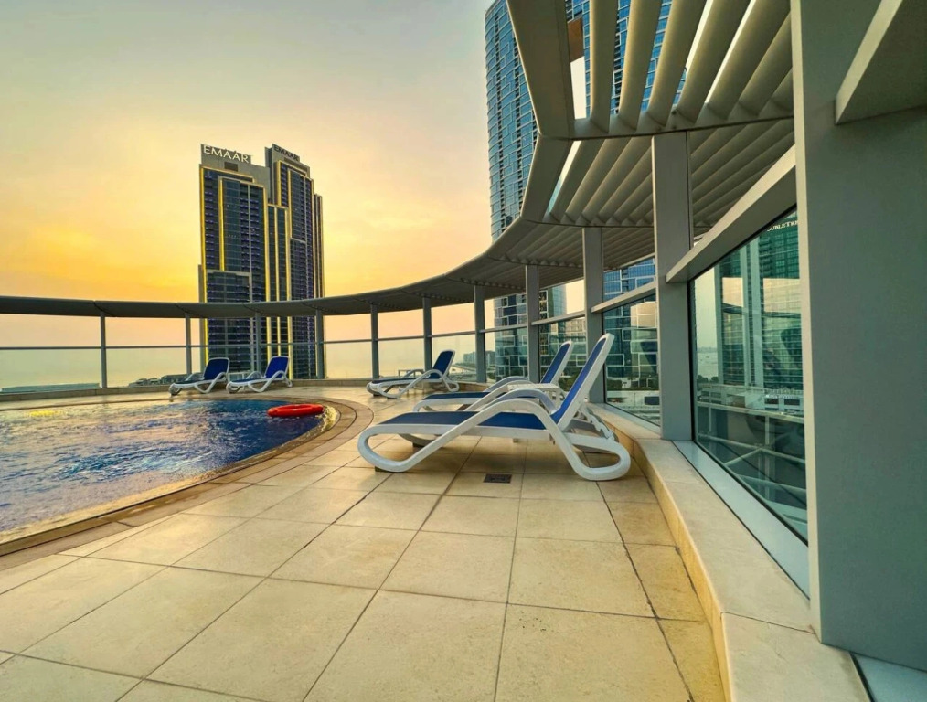Квартира 7th Floor Sea & Canal View 1BR Near Beach