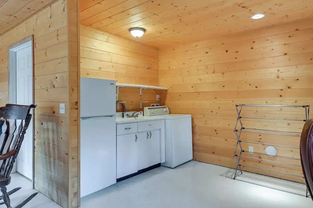 Spacious Soldotna Home w/ Mackey Lake Views