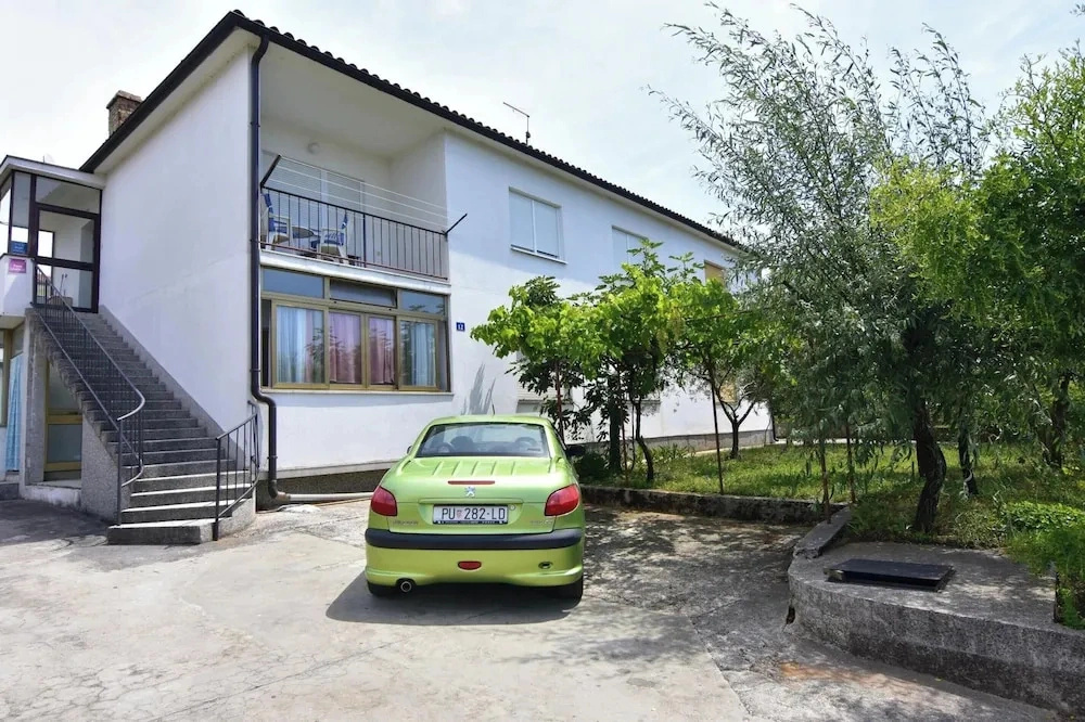 Sea View Apartment in Umag