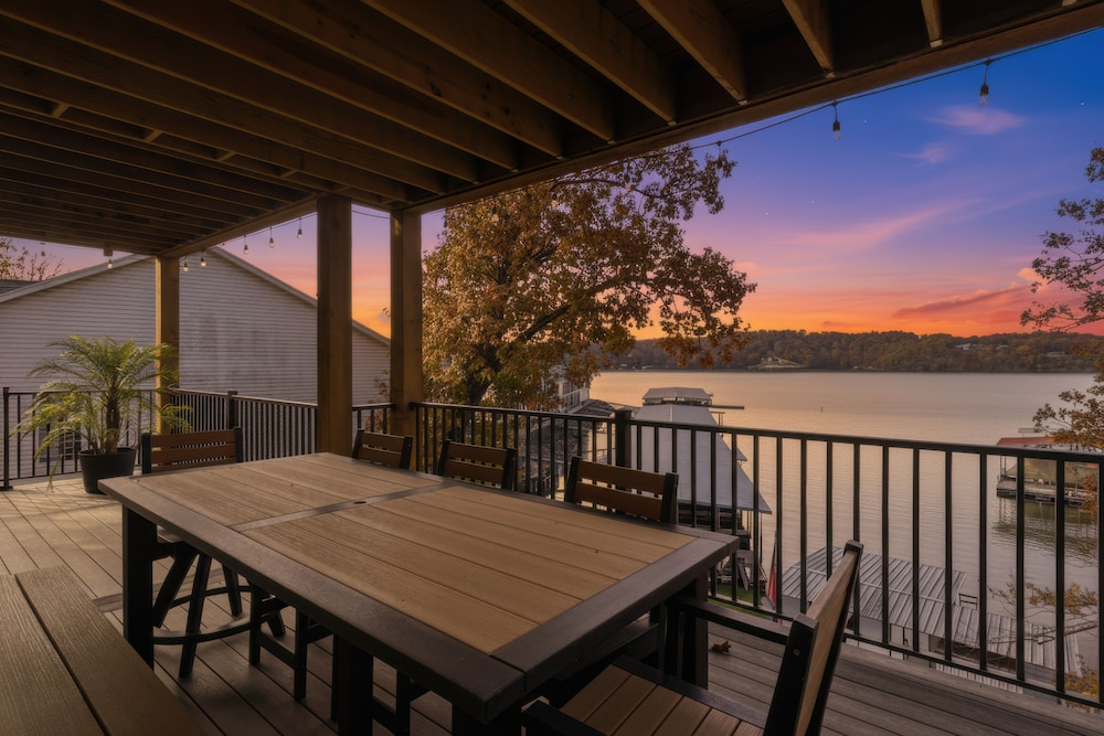 New Lakefront Home With Private Dock, Game Room & Firepit at 9MM