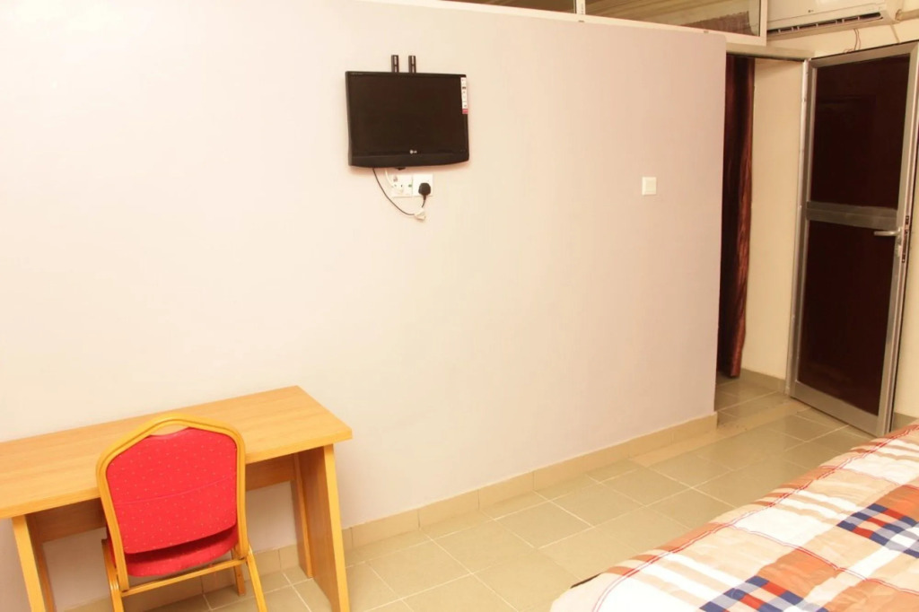 Pedallo Luxury Inn Ltd