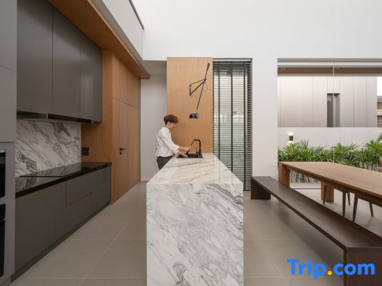 Horizon J1 Villa l Private Pool 3BR Near Nimman