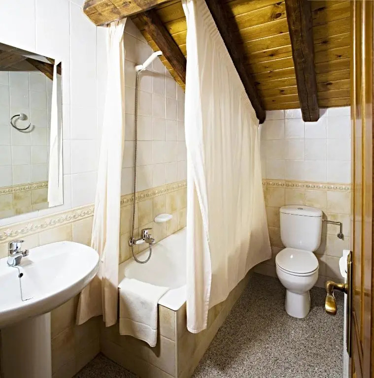 Apartamentos Casa Buisan