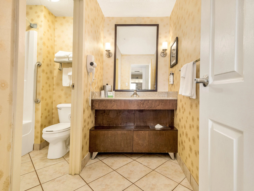 Holiday Inn Lethbridge by IHG