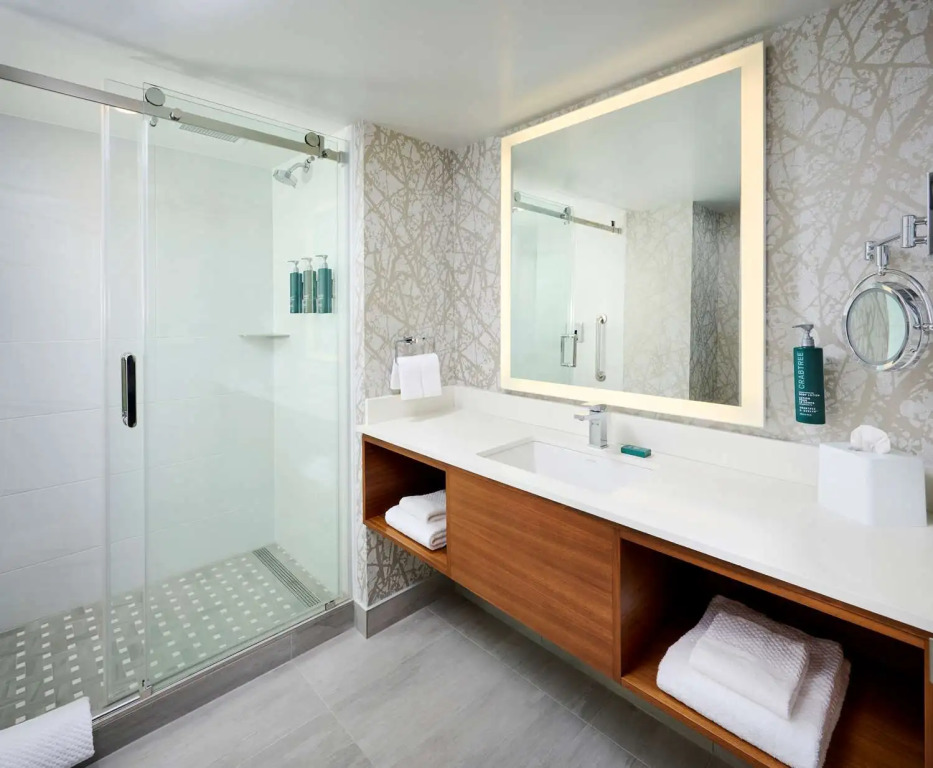 DoubleTree by Hilton Windsor, ON