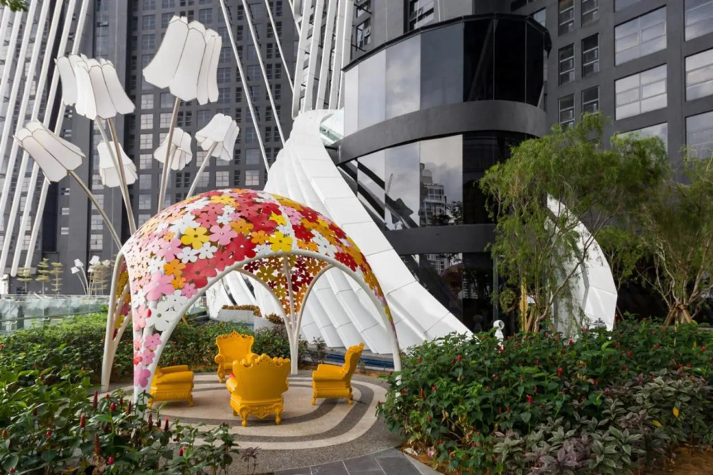 Near MITEC, Arte Mont Kiara by Cobnb