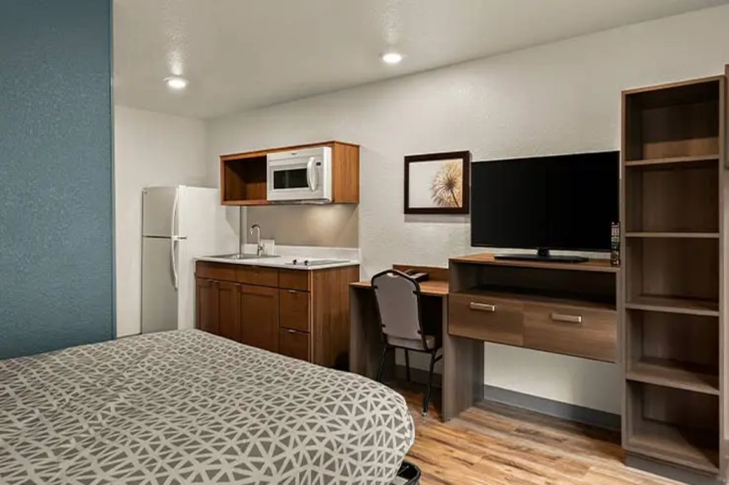 WoodSpring Suites Pensacola West