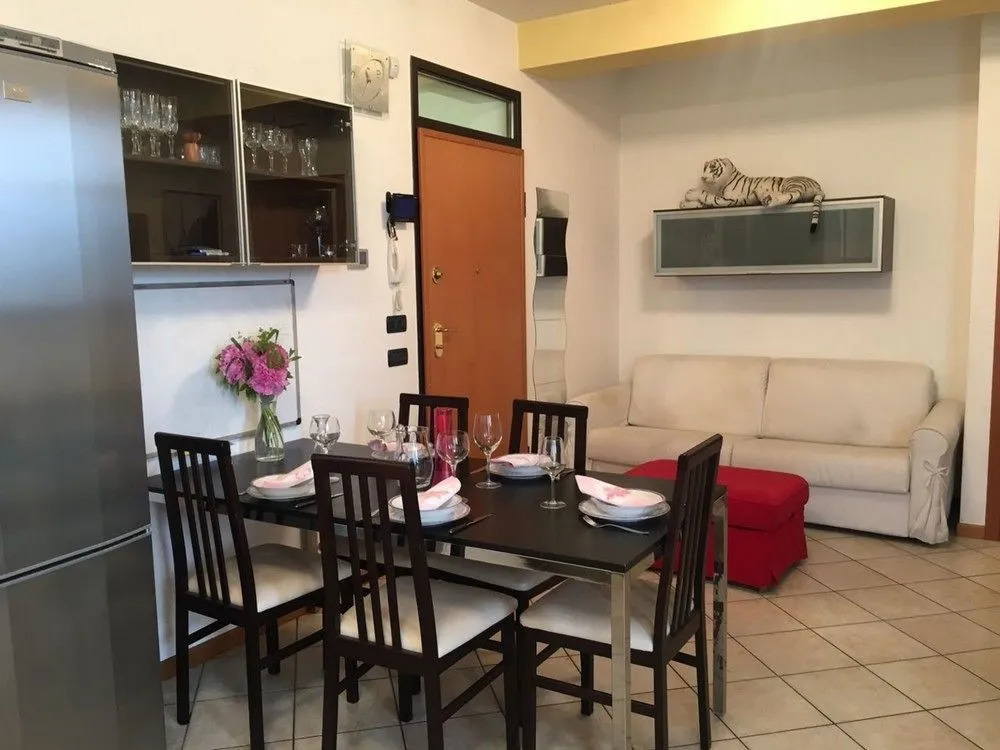 Iris Apartment