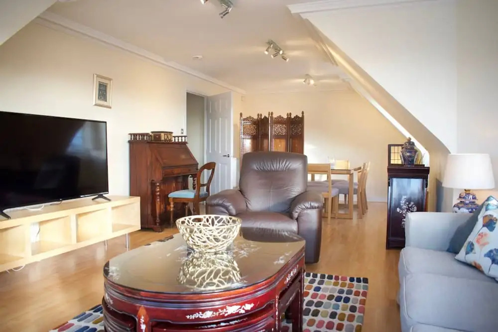 Luxury Penthouse Apartment In Edinburgh