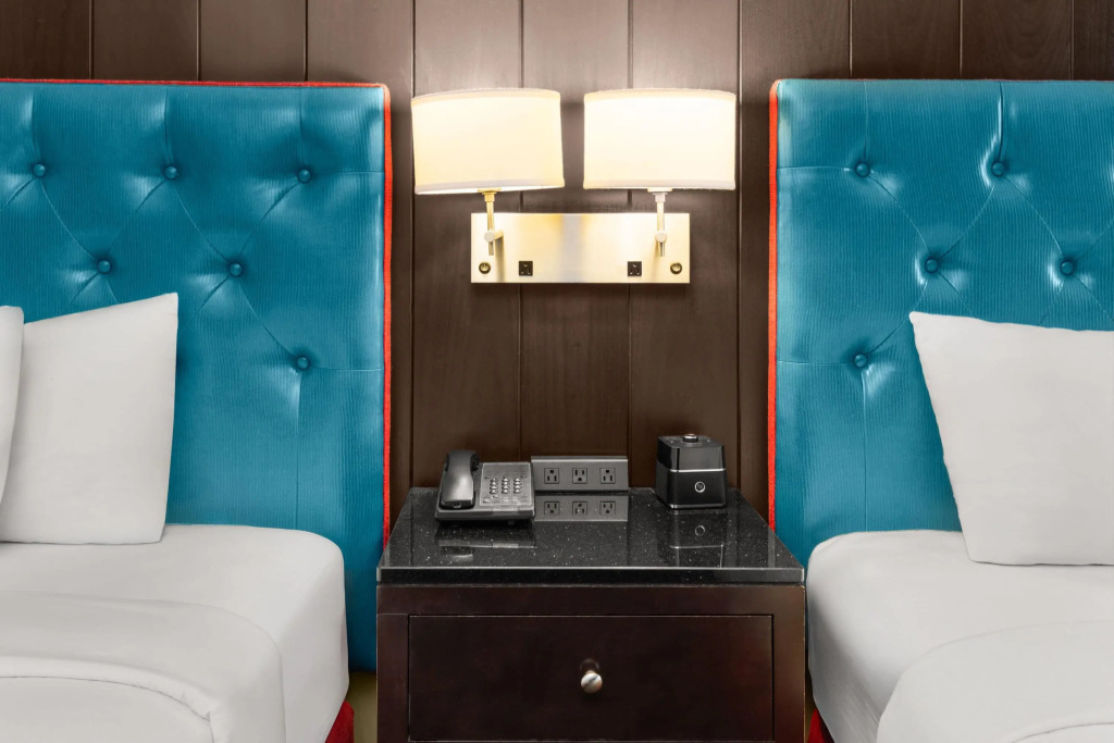 Heritage Inn & Suites San Antonio Airport, Trademark Wyndham