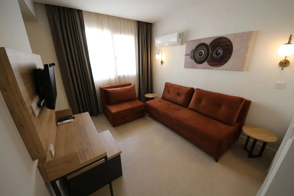 Spilos Gumuldur Hotel
