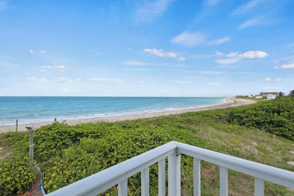 Oceanfront Inn Room #25- Ocean View Balcony King Bed