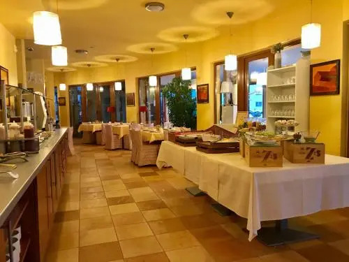 Hotel SLUNEČNÁ LOUKA