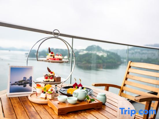 Lvcheng Lanwan Holiday Hotel