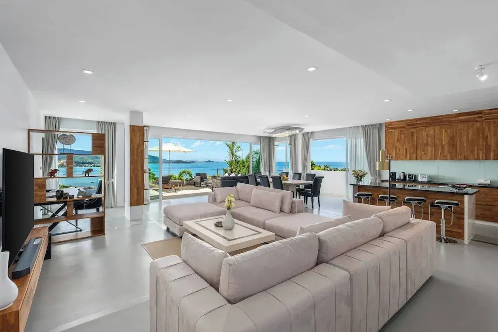 Luxury Sea View Apartment AB at Unique Residences