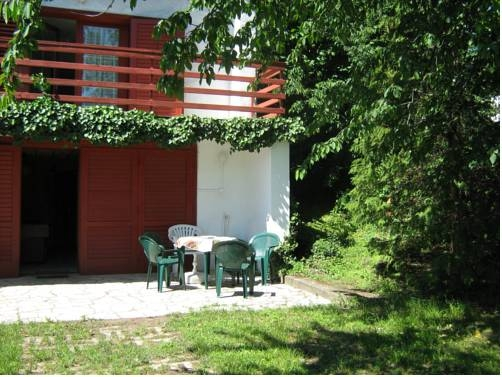 Balatonalmdi Nyaralhz