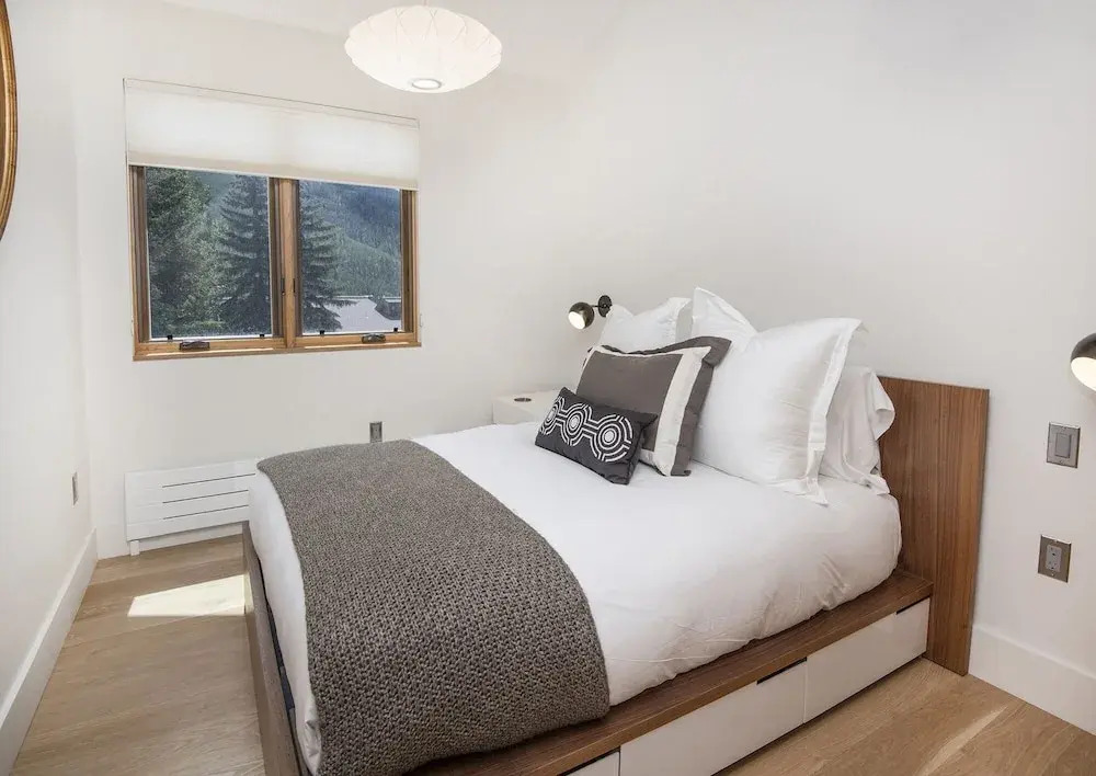 1175 A Casolar Del Norte 3 Bedroom Duplex by RedAwning