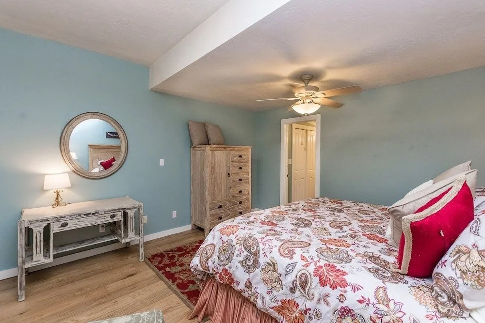 Beverly Haus Aka Dippel Haus 2 Bedroom Home by RedAwning