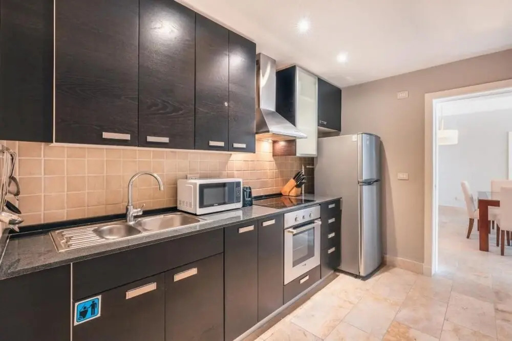 Modern 2BR at Fishing Lodge Ba28