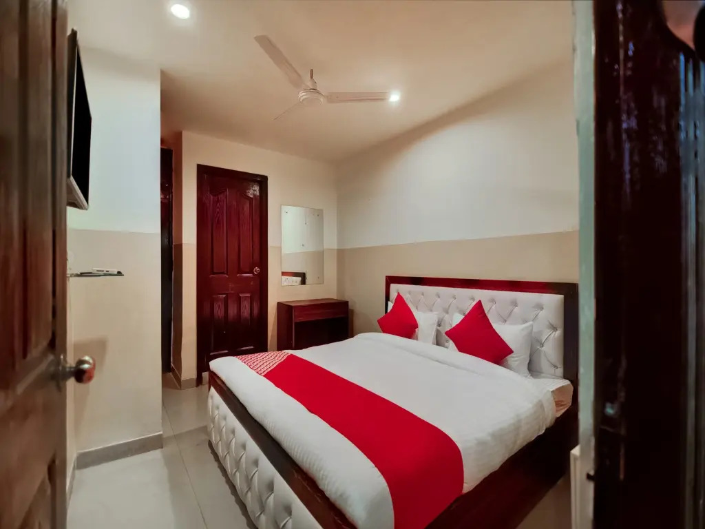 The Vishnu Paradise By OYO Rooms