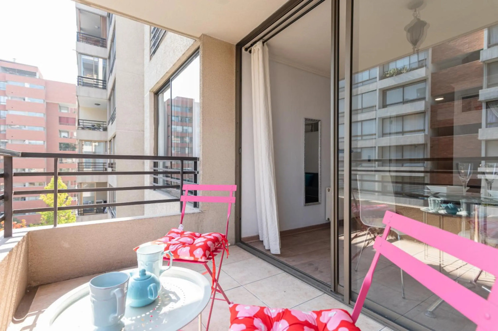 Bergen Dream 1BR W/ Wifi, Parking & Balcony