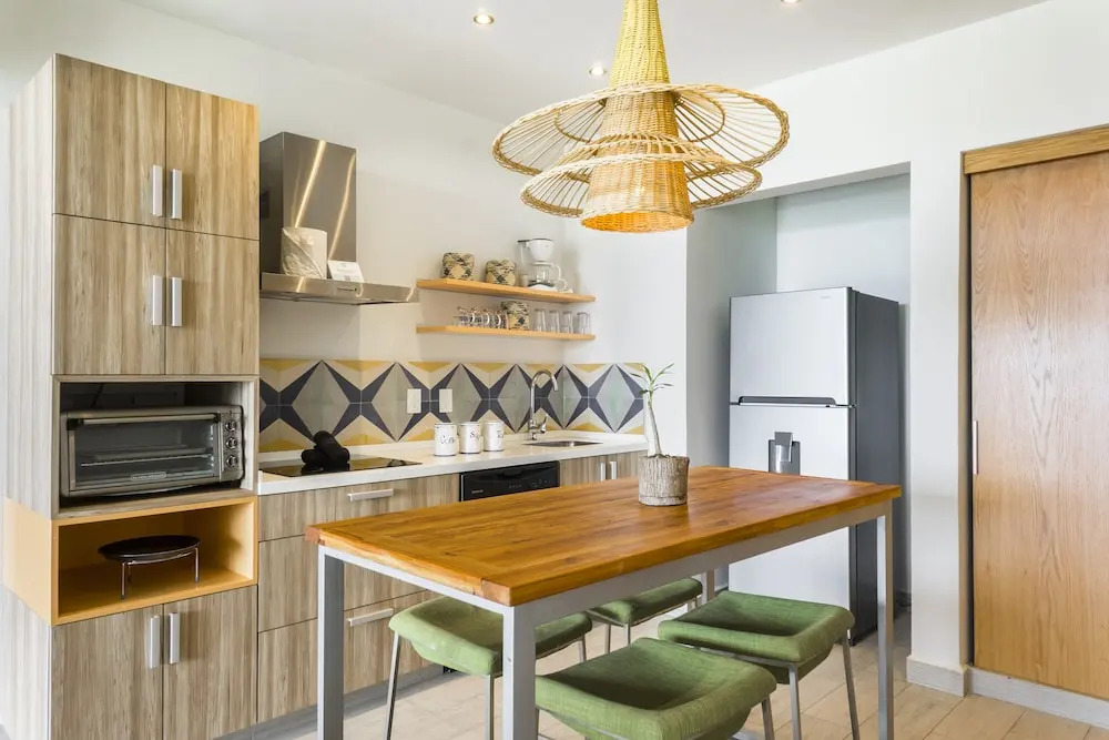 Opal Suites Apartments
