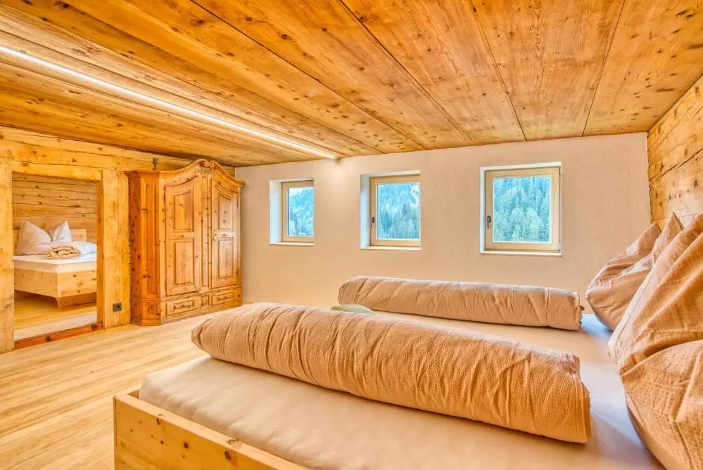 Jup - a luxury boutique chalet