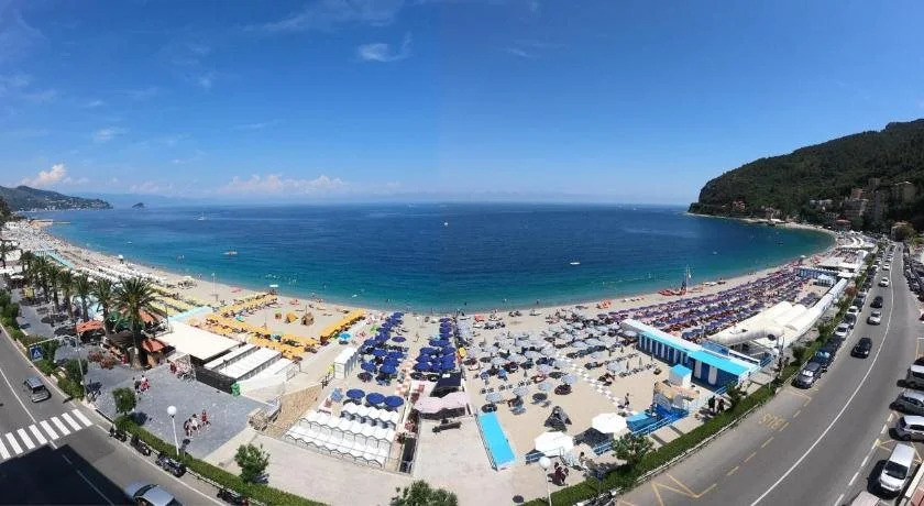 Hotel Monique