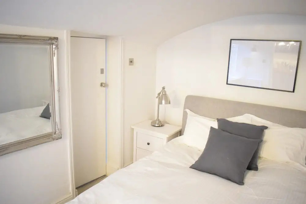 Spacious Studio in Central Location in Westminster