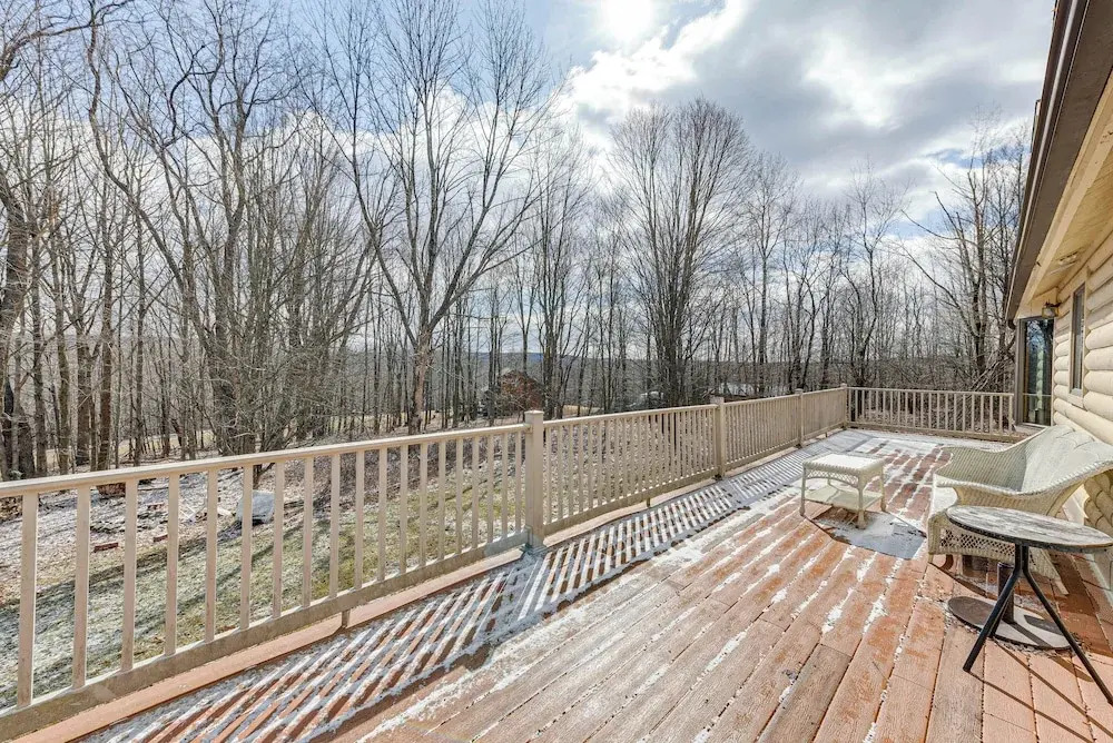 2 Mi to Elk Mountain: Poconos Escape on 11 Acres!