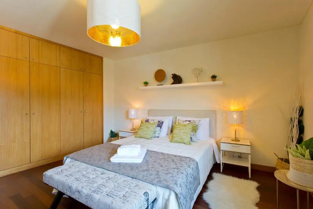 Stunning Sunny Flat - 2 min beach by Host Wise