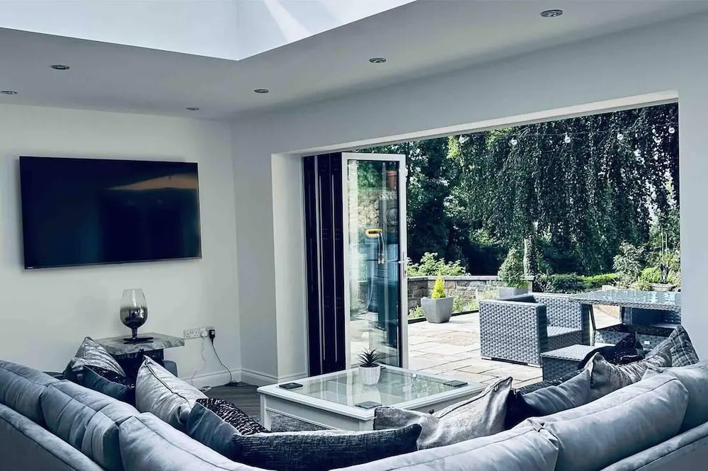 Stunning 3-bed Cottage, 15mins From Newcastle