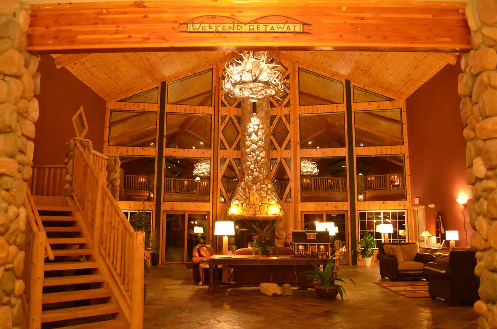 Crooked River Lodge