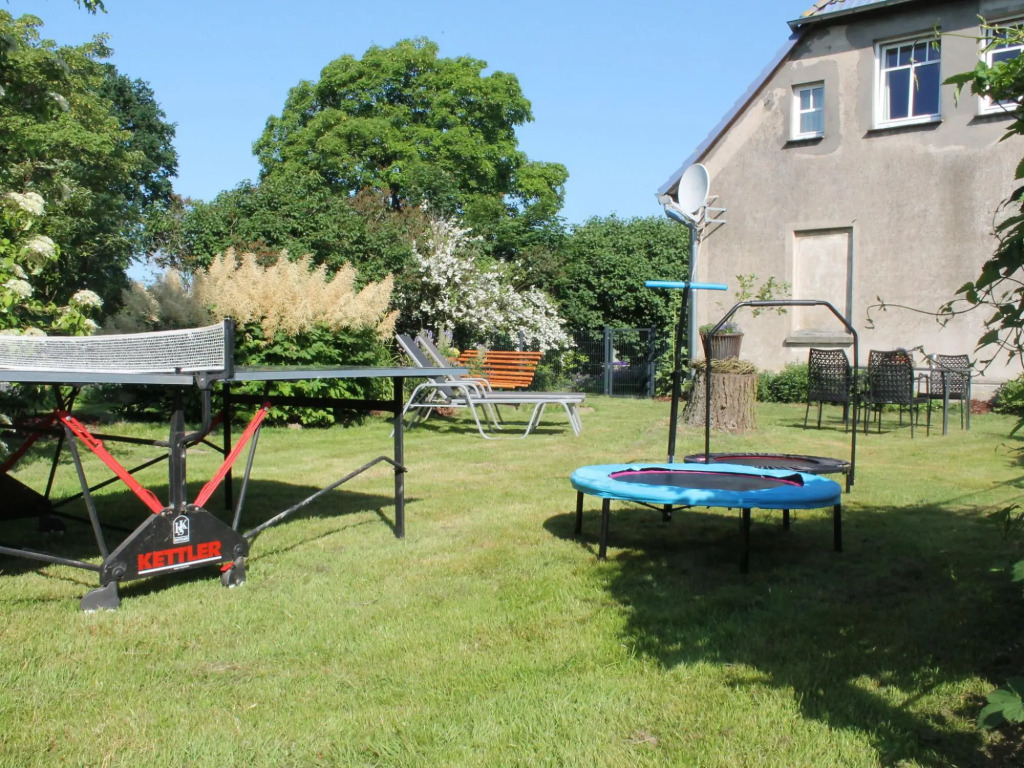 Comfy Apartment in Kröpelin near Sea Beach