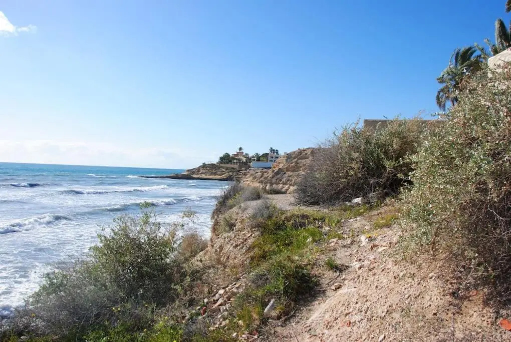 Beautiful home 50m private beach Campello Alicante long-term rental only