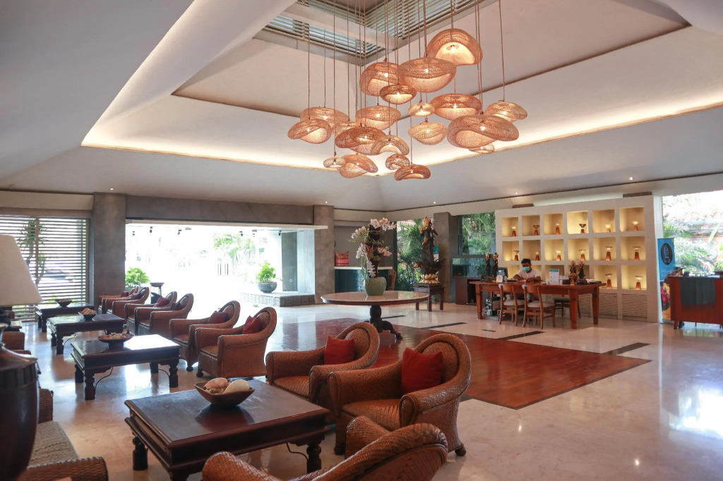 The Cakra Hotel