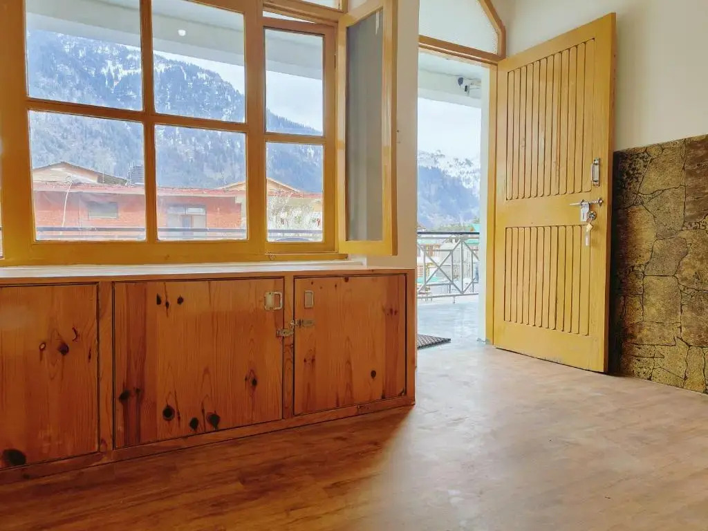 Mountain Dew Guest House