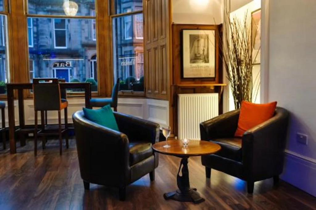 No32 Hotel