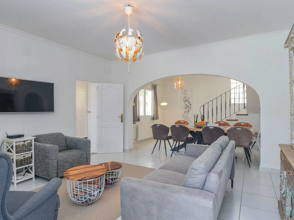 Spacious, Luxurious 10 Person Villa Moraira, 2 Minutes From the Beach, Pool & Terraces