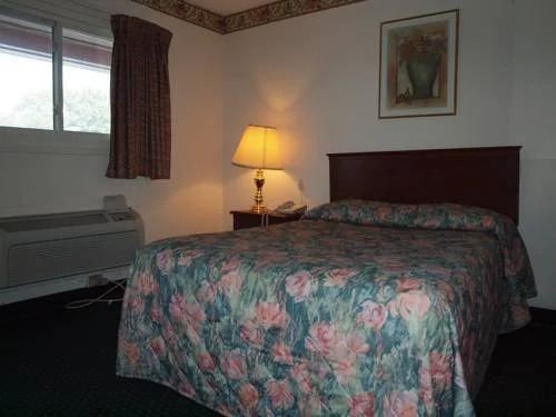 Hilltop Inn