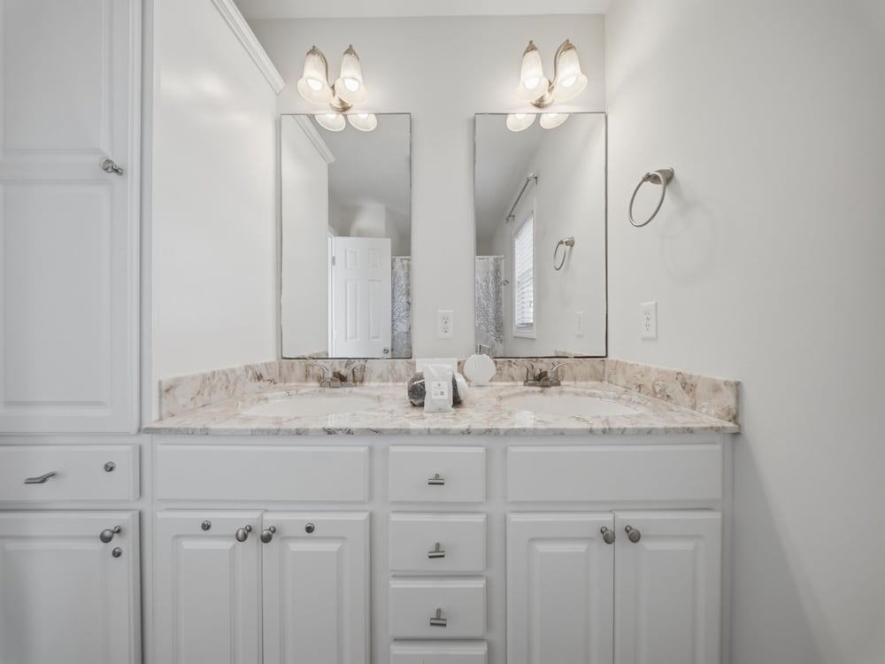 Lovin' Lowe Tide by Topsail Realty