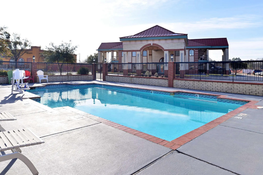 Quality Inn & Suites New Boston - Texarkana West