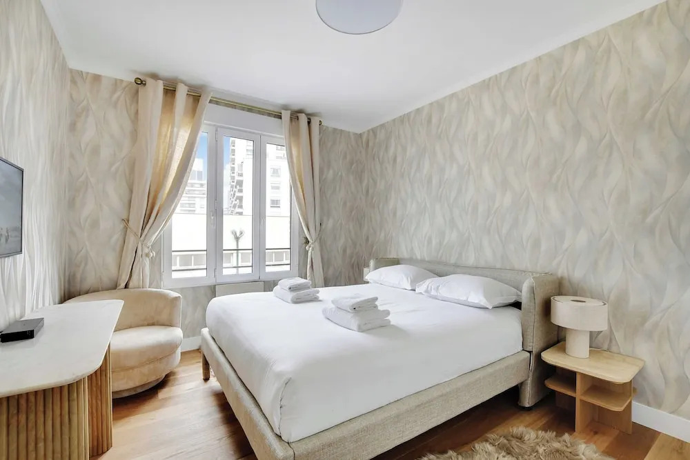 Stunning Apartment - 3br/6p - La Dafense