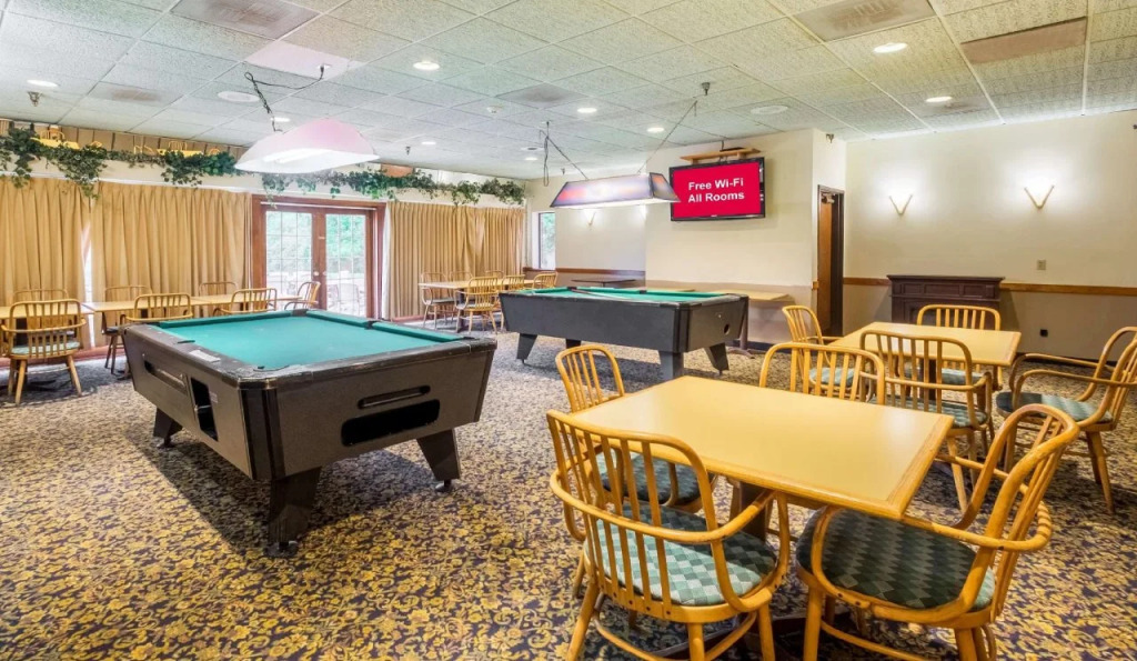 Fulton Hotel - Oswego Riverfront