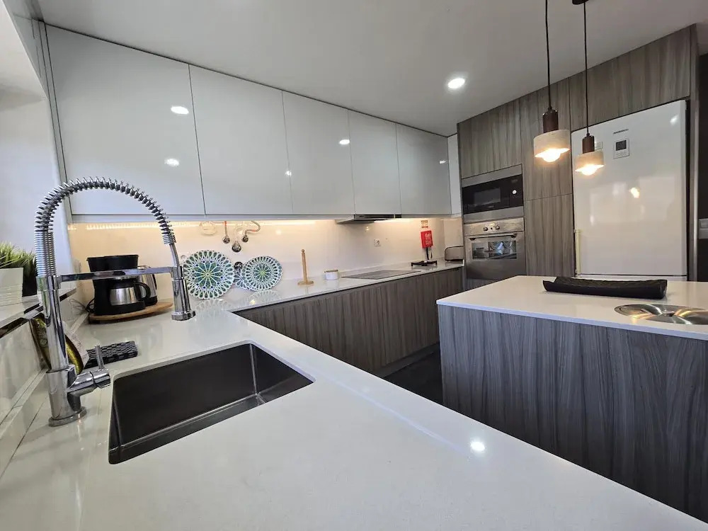 Sesimbra Stylish Villa by Homing